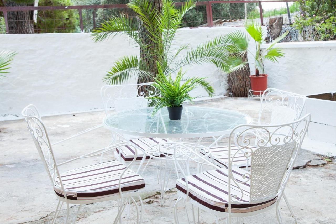 Sunny And Minimal Apt In Glyfada With 3 Bdrm Atina Dış mekan fotoğraf